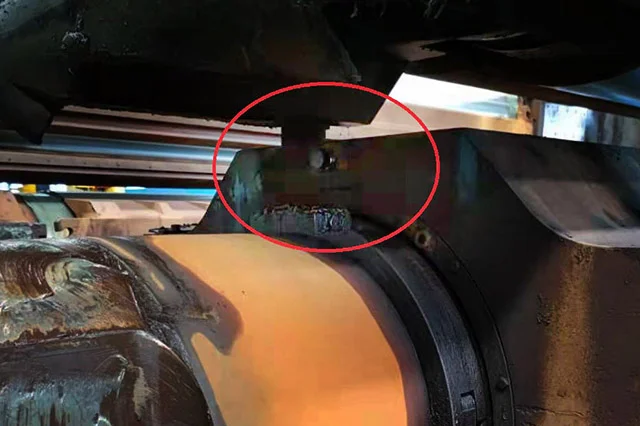 Shaft vibration monitoring with wireless sensors