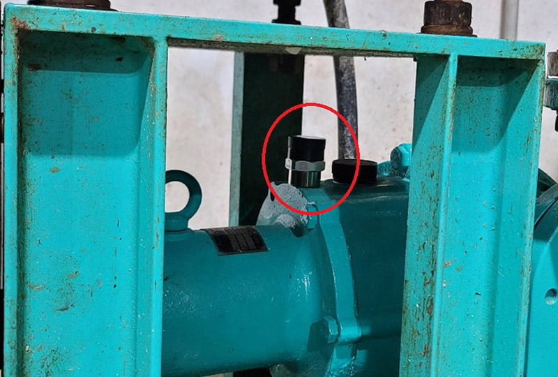 用于重型机械监控的无线振动和温度传感器