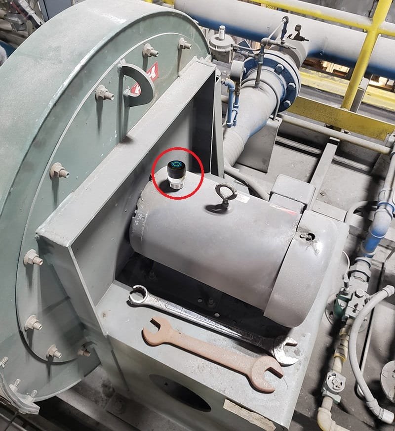 Broadsens-Wireless-vibration-sensor-motor-monitoring